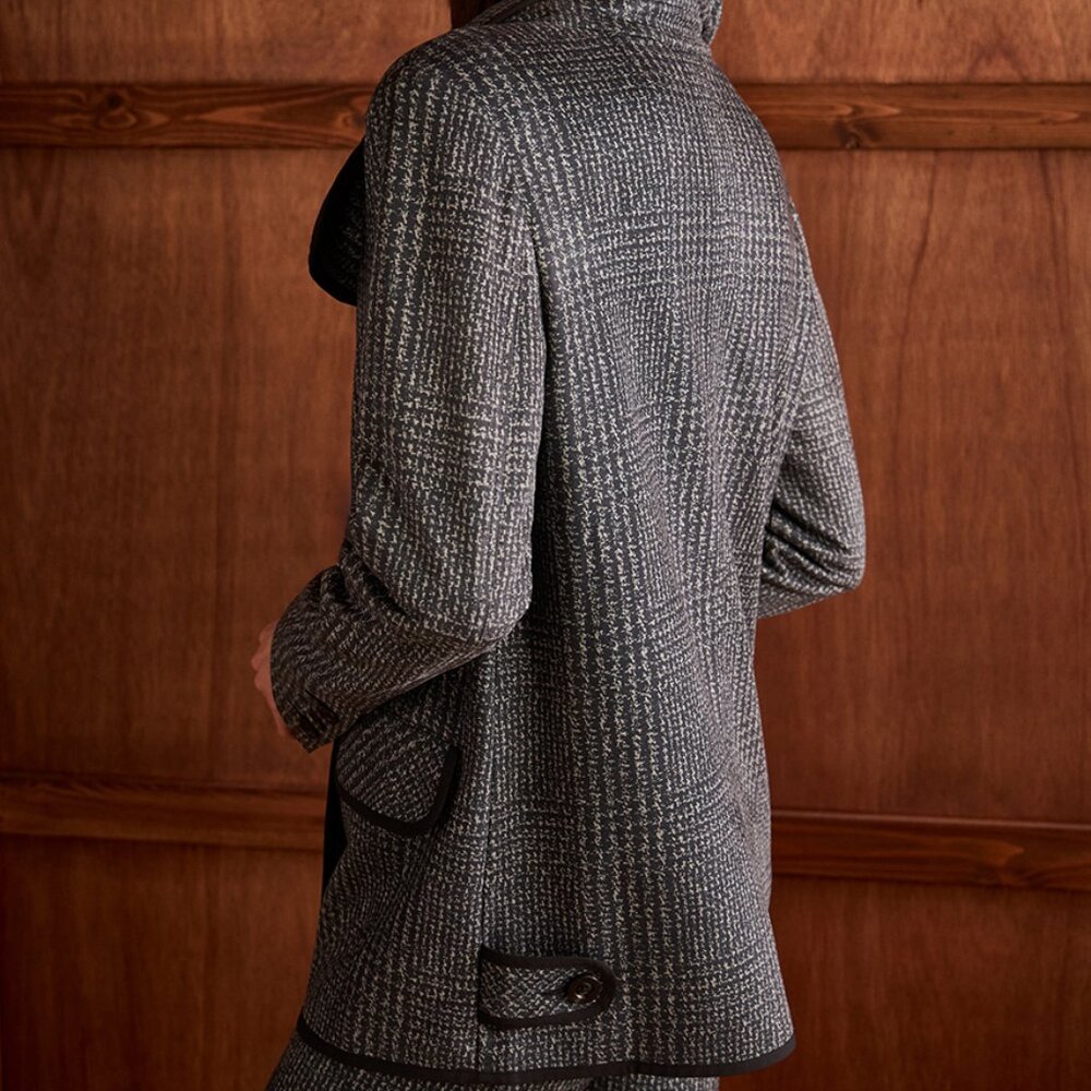 Chill Jacket - Picture 4 of 5
